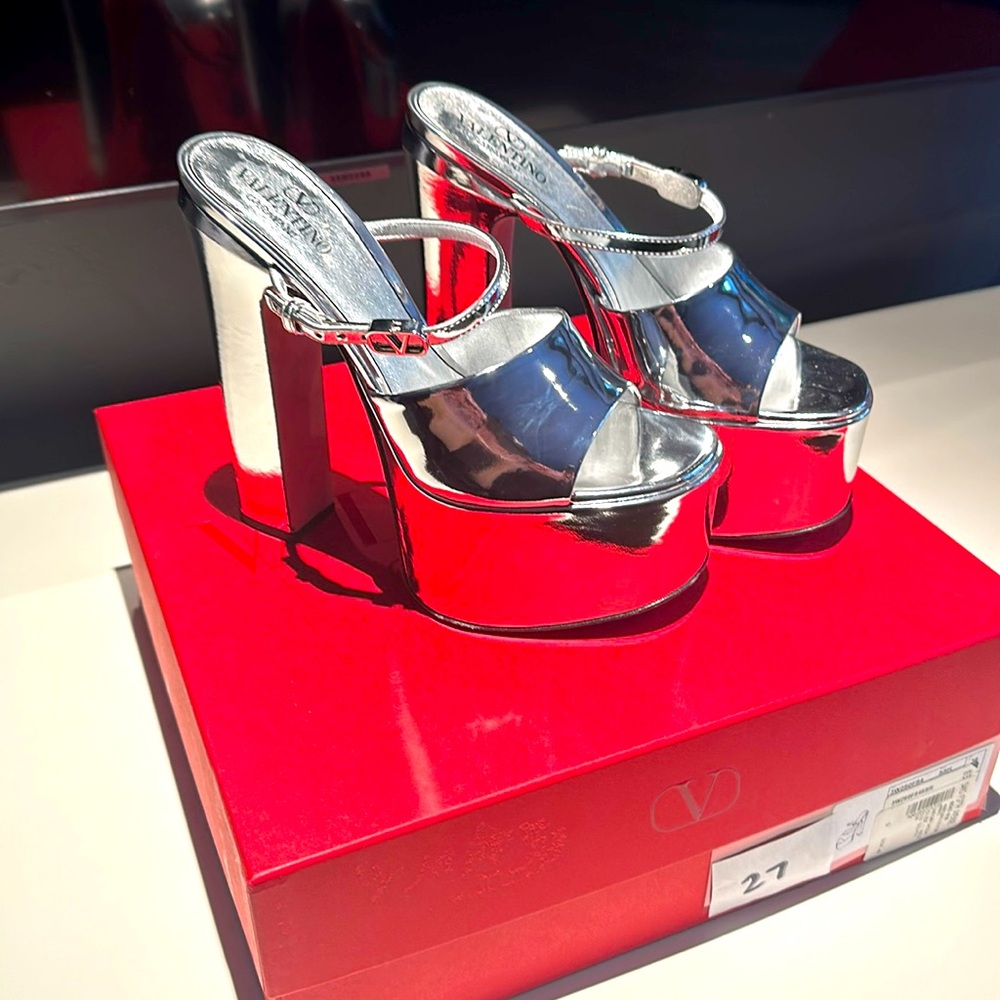WORN ONCE silver patent leather platform Valentino sandals size 6!